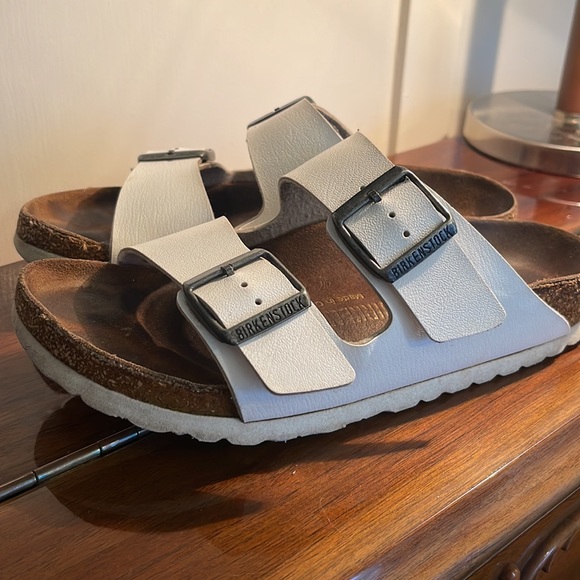 Birkenstock Shoes Birkenstocks In Size 37 White Leather Poshmark